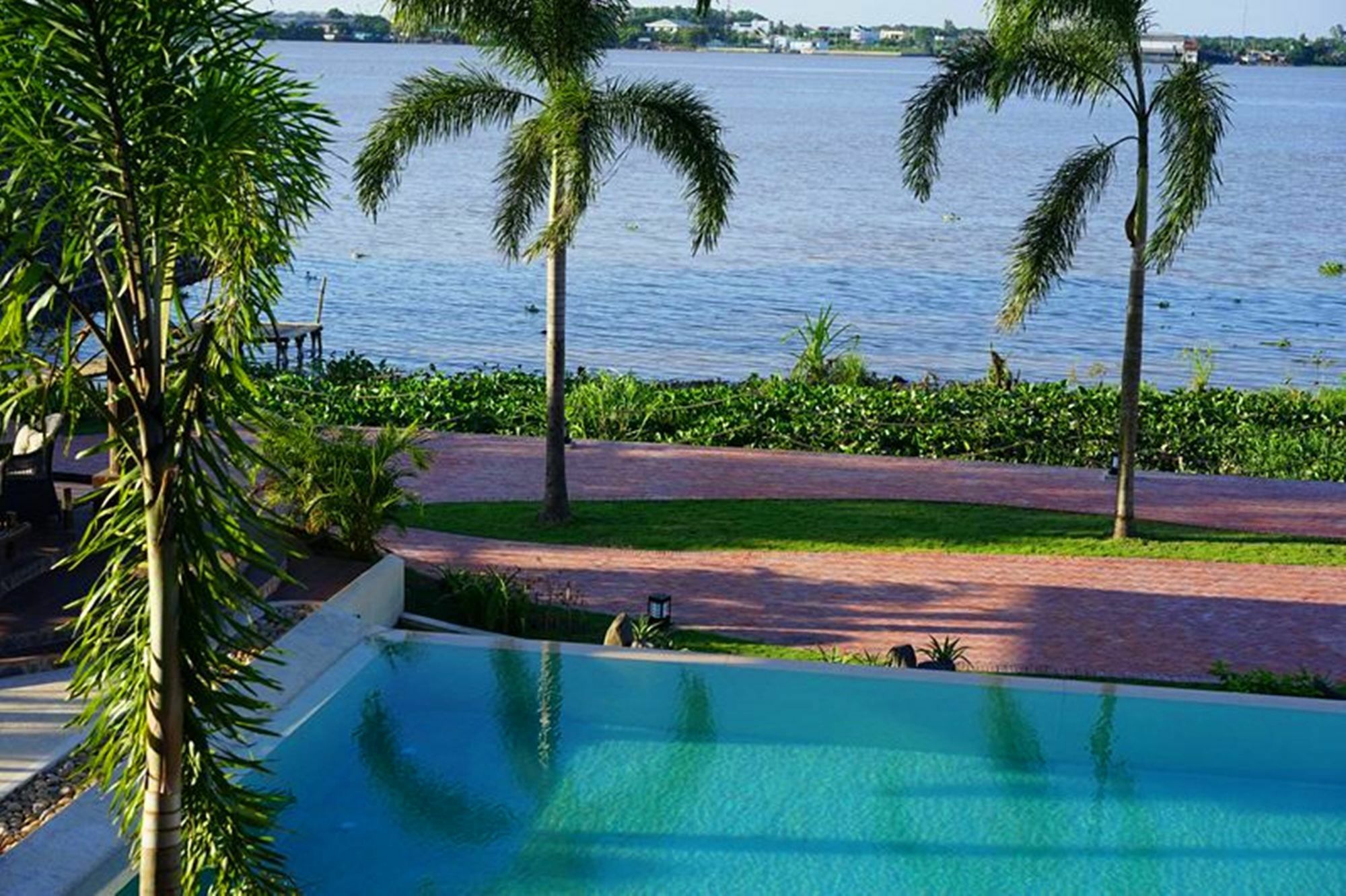 The Island Lodge Ми Тхо Екстериор снимка